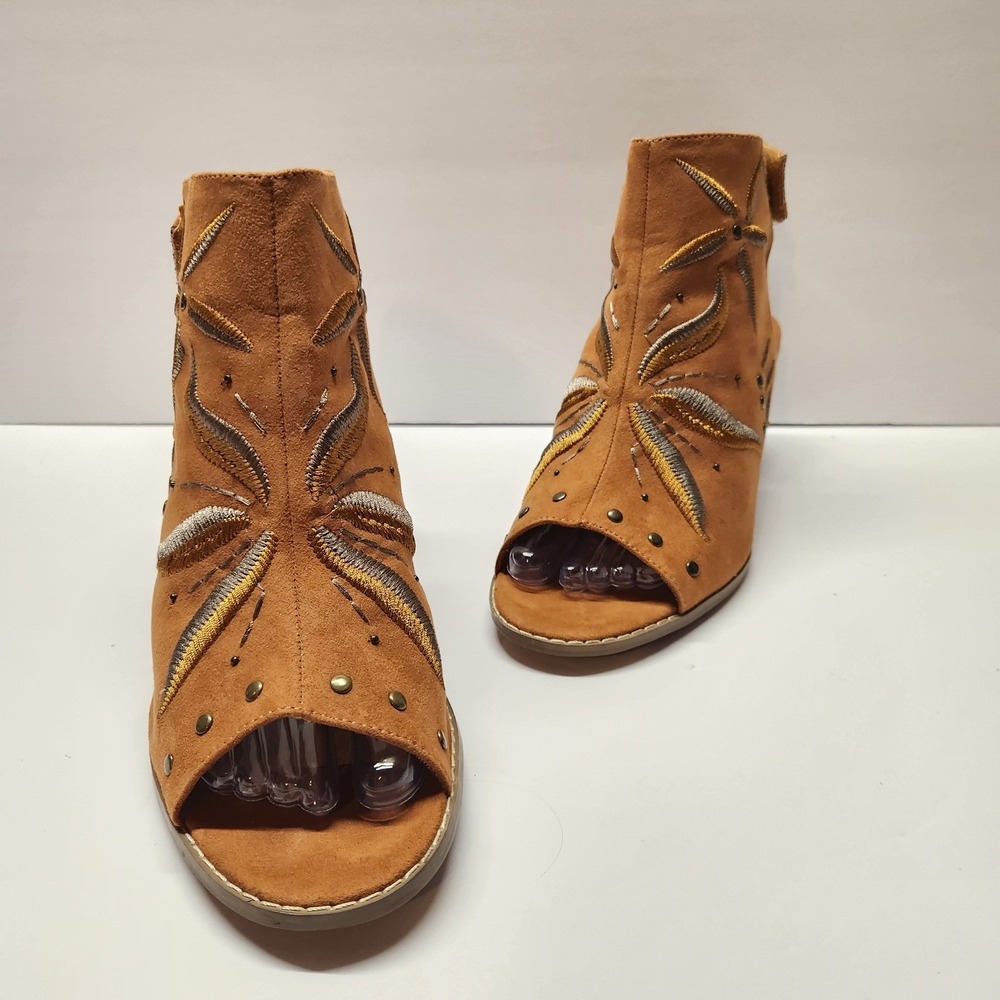 Sugar Womens Brown Suede Embroidered Open Toe Block Heel Western Booties 8.5/9